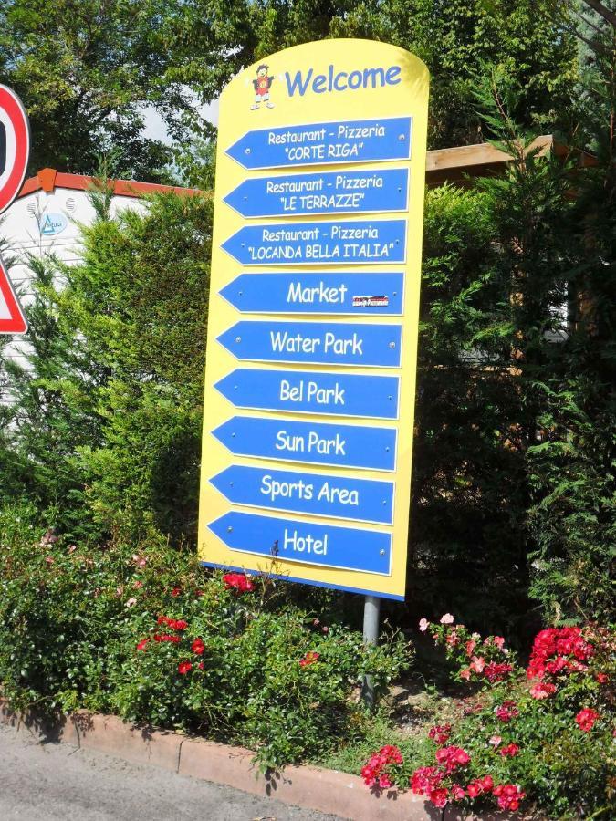 Camping Bella Italia in Peschiera del Garda - Gardasee Esterno foto