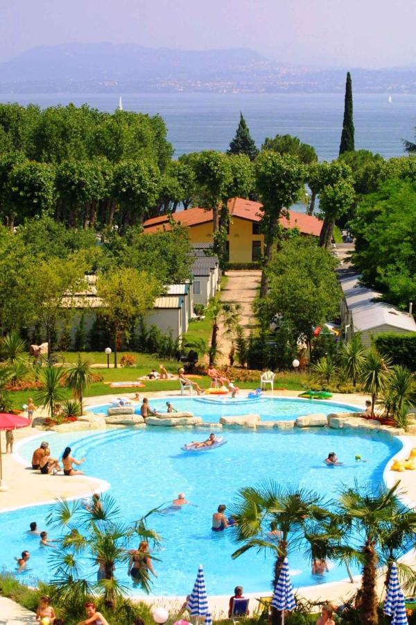 Camping Bella Italia in Peschiera del Garda - Gardasee Esterno foto
